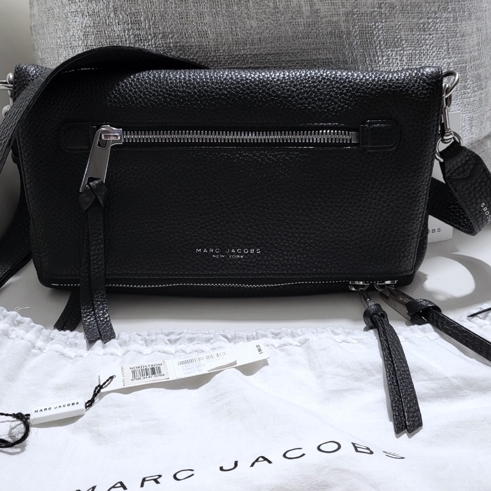 Marc Jacobs Black Big Apple Mini Maverick Shoulder/Crossbody Bag   Authentic